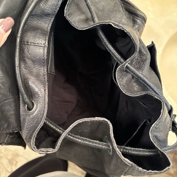 Cut N Paste Bags Leather Backpack Black - Picture 6 of 8